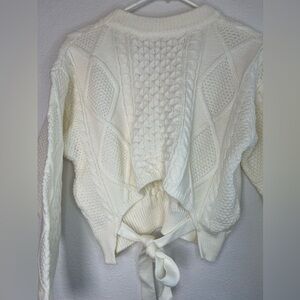 Unbranded Women’s Sweater Cropped Tie Back V Neck Cable Knit Ivory Size Medium ?